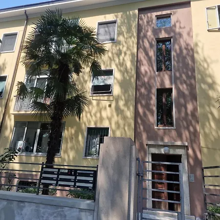 Cc133 Πανσιόν Βερόνα