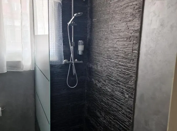 Cc133 ゲストハウス 3*